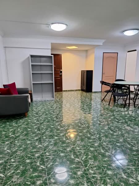340 Jurong East Avenue 1