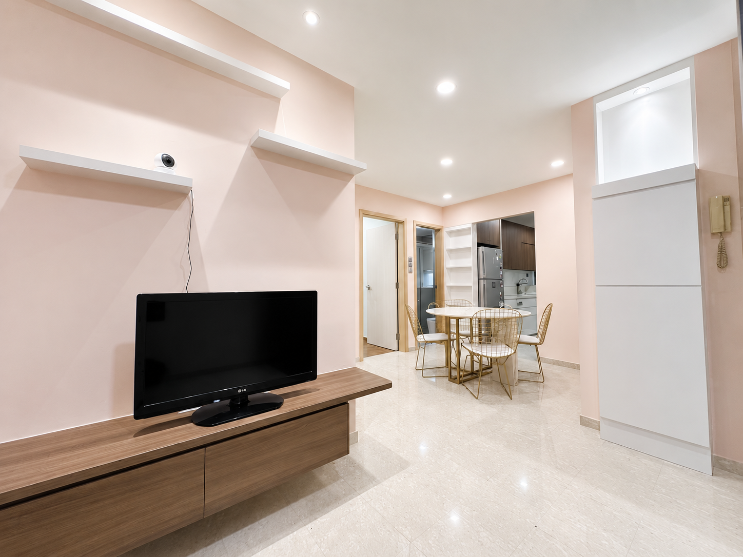 East Elegance Cozy District 15 Apartment